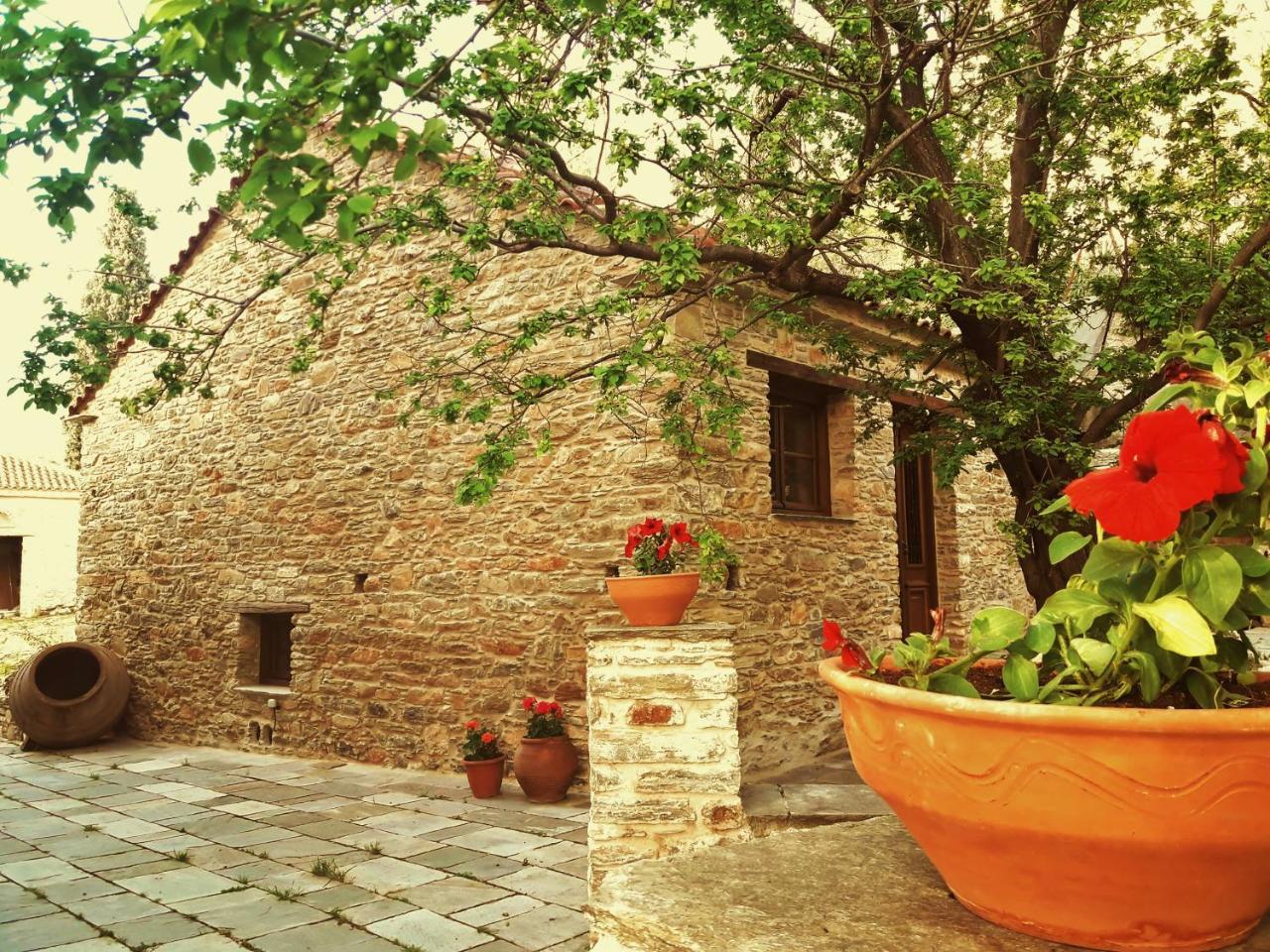 Paradosiako Saratsi - Traditional Guest House Volos Exterior foto